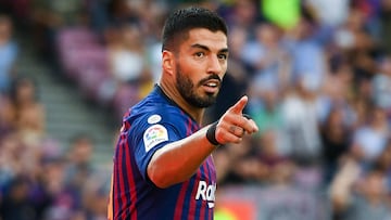 Barcelona: Luis Suárez starts treatment on knee problem