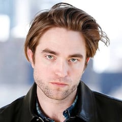 Las locuras de Robert Pattinson para meterse en papel: "mearse" o lamer barro