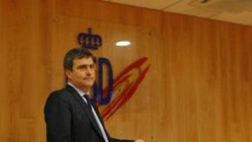 Miguel Cardenal, presidente del Consejo Superior de Deportes, abatido por el fallecimiento del monta&ntilde;ista Juanjo Garra.