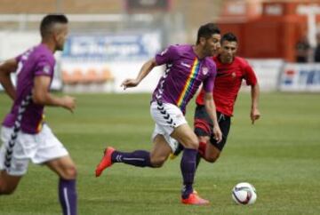 Riki began life as a pro in Real Madrid's 'fabrica' and went on to play for Getafe, Deportivo de la Coruña, Sevilla and the 2014/15 season with Granada. Currently at Club Deportivo Guadalajara in Spain's Segunda División B, he is a striker.
