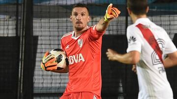 El portero de River Plate dej&oacute; tres paradas sensacionales en la victoria sobre Emelec. La &uacute;ltima, en el descuento, al alcance de muy pocos arqueros.