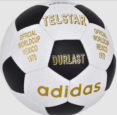 En 1970, los organizadores anuncian a Adidas como el proveedor oficial del balón. El icónico Telstar, que constaba de 32 paneles (12 pentágonos negros y 20 hexágonos blancos) fue el primer diseño