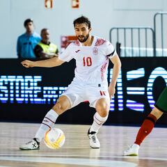 Javier Mínguez, convocado para el partido con Bosnia