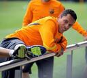 Adriano hace parte del entrenamiento con el grupo