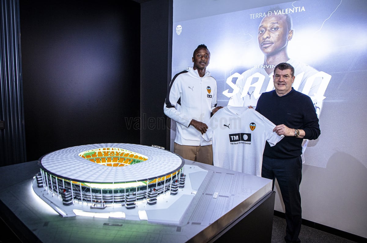 Oficial: Umar Sadiq, un rara avis en la era Lim 