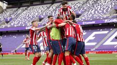 Los futbolistas del Atl&eacute;tico celebran el 1-2 de Luis Su&aacute;rez.
 