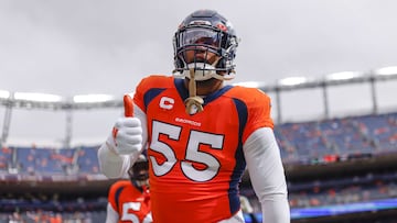 DENVER, COLORADO - OCTOBER 23: Bradley Chubb #55 of the Denver Broncos gestures during warmups before the game against the New York Jets at Empower Field At Mile High on October 23, 2022 in Denver, Colorado.   Justin Edmonds/Getty Images/AFP