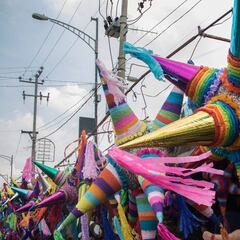 Posadas navideñas en México 2023: ¿cuál es el significado de las piñatas y cómo se llenan?