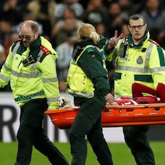 Alarma 'red': Salah se lesionó y se retiró llorando en camilla