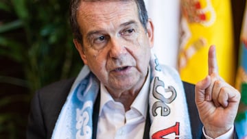 Abel Caballero, alcalde de Vigo, durante una entrevista con AS.