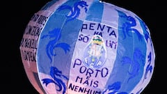 Do Dragão celebrates as Porto seal league title number 28