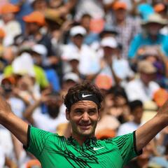 Roger Federer sube al cuatro y quizá no juegue hasta París