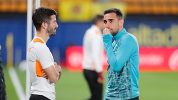 19/04/22 PARTIDO PRIMERA DIVISION
ESTADIO LA CERAMICA
VILLARREAL - VALENCIA
CALENTAMIENTO JOSE LUIS GAYA PACO ALCACER