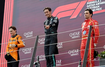 George Russell (Mercedes), Oscar Piastri (McLaren) y Carlos Sainz (Ferrari), en Spielberg, Austria. F1 2024.