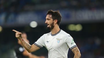 Luis Alberto hace magia y el campe¨®n desaparece