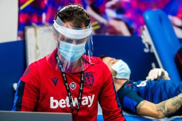 El Levante finaliza las pruebas médicas y mañana comienza a entrenar