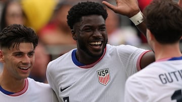 Patrick Agyemang anota con el USMNT ante Venezuela.