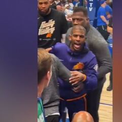 La bronca de Chris Paul con un fan de Dallas que empujó a su madre: "¡Luego te veo!"