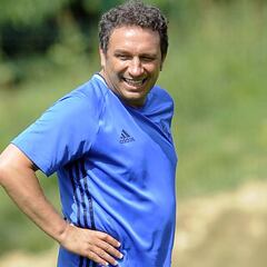 Eusebio pide a Xabi Prieto que renueve con la Real