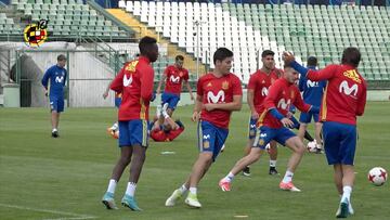Las imágenes del primer entrenamiento de la Sub-21 en Polonia
