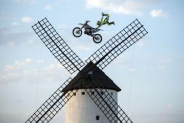 Exhibición de los X-Fighters en Campo de Criptana