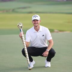 How much prize money does the winner get at the DP World Tour Championship in Dubai?