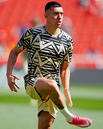 Uzuno antes de comenzar el partido en Mallorca.