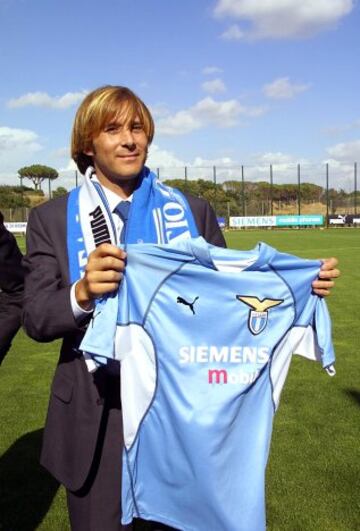 Lazio (2001-2002). 48 millones.