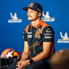 Miller saca la cara por Márquez: “Se están cebando demasiado con Marc”