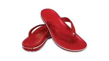 Estas chanclas Crocs unisex suman ms de 57.000 valoraciones en Amazon