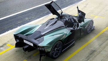 Aston Martin Valkyrie Spider: un súper auto convertible híbrido con más de 1,100 hp