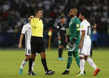 Polémica con un gol de Casemiro que ha anulado el VAR por fuera de juego de Benzema