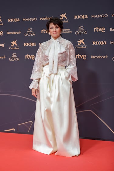 La actriz y humorista Sílvia Abril posa en la alfombra roja de la 40º edición de los Premios Goya.