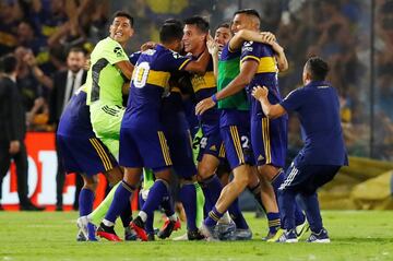 Boca es el nuevo campeón de la Superliga con un punto de diferencia sobre River Plate, equipo que empató ante Atlético Tucumán.