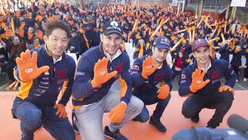 Fujinami, Bou, Pedrosa y Márquez en el colegio Sagrada Familia de Madrid.