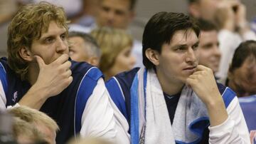 Durante los primeros cuatro años en los que vistió los colores de los Dallas Mavericks, Nájera fue compañero de Dirk Nowitzki. Durante la época, el mexicano fue el sexto hombre predilecto de Don Nelson y tenía una buena dinámica con el mítico jugador alemán.