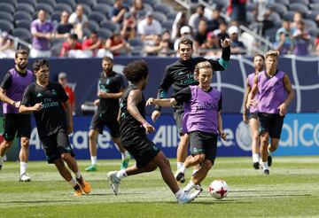 Modric y Marcelo.