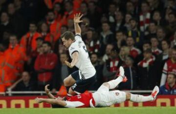 Las mejores imágenes del clásico de Londres en Arsenal y Alexis en el Emirates Stadium.