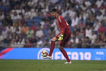 El debut de Courtois en imágenes