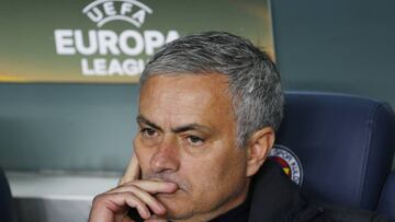 José Mourinho, durante el partido entre el Fenerbahçe y el Manchester United.