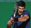 Djokovic suda ante Carreño para evitar otro bombazo