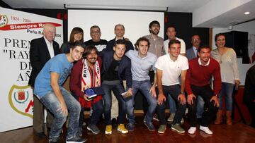 Manuel Peñalva (arriba a la izquierda) recibió en noviembre de 2015 el premio al Rayista del Año.