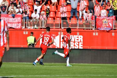 Aprobados y suspensos: Ramazani dio vida al Almería y Mendes se la quitó