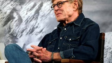 FILE PHOTO: Robert Redford addresses the media at an opening day news conference for the Sundance Film Festival at the Egyptian Theatre in Park City, Utah January 22, 2015. REUTERS/Jim Urquhart/File Photo