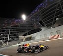 Vettel empata a poles con Mansell y Fangio