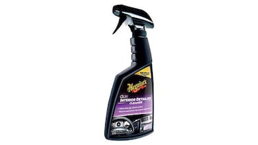 10 productos esenciales para limpiar el coche por dentro y por fuera