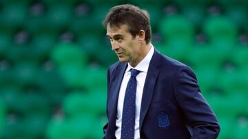 Real Madrid president Perez denies 'disloyalty' over Lopetegui appointment