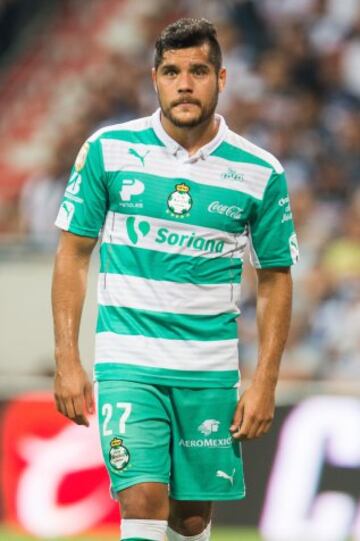 Orozco llegó a Santos en el Apertura 2013 y ya fue campeón de liga con el conjunto lagunero en el Clausura 2015 con él como figura, pues anotó cuatro de los cinco goles con los que el equipo superó a Querétaro 5-3 en el global.