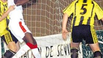 <b>REGRESO. </b>El delantero hizo ayer tres goles ante el Villafranco.