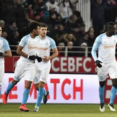 El Marsella gana al Dijon y mira a los puestos Champions